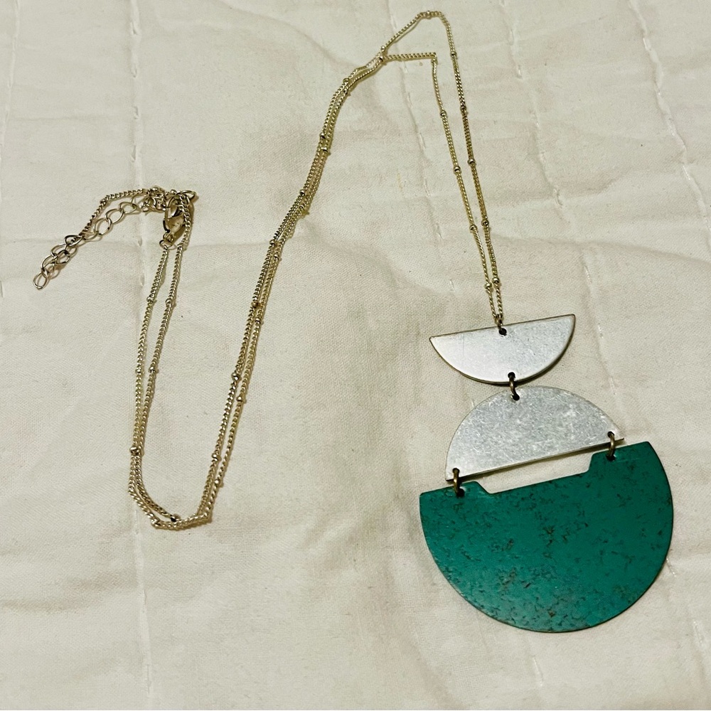 Geometric Pendant Necklace in Green and Silver